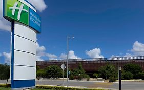 Holiday Inn Express Mérida, an IHG Hotel